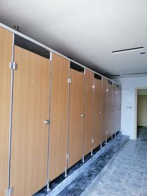 四川地区卫生间隔断报价及选择指南